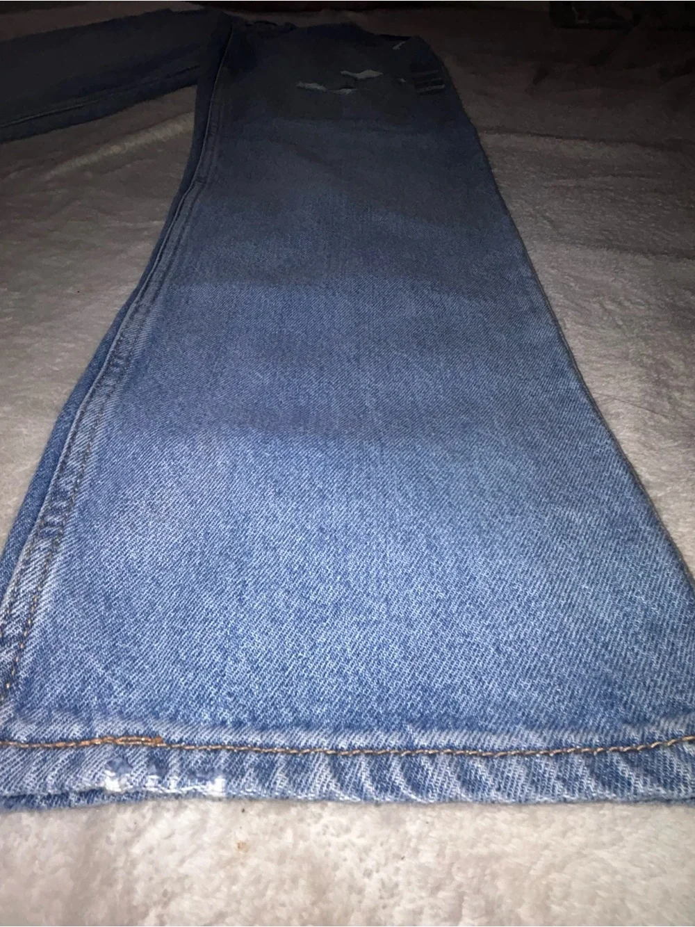 Levi's silver tap Light Blue Distressed Straight-Leg Jeans 27x31